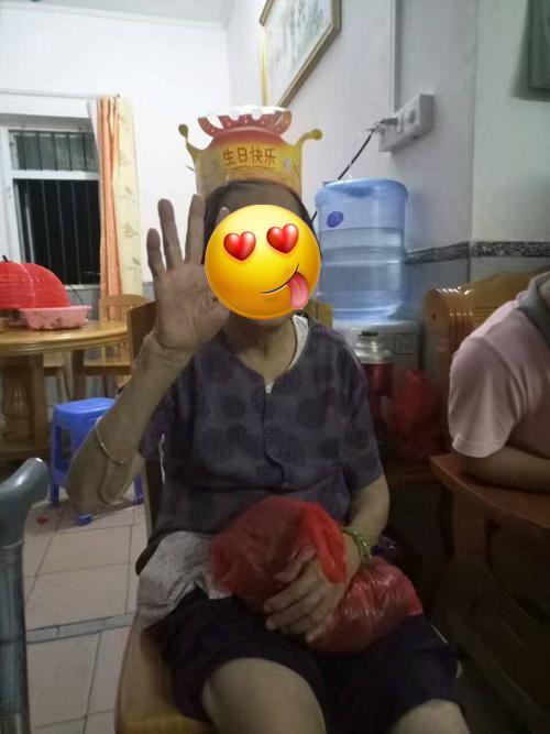 话筒故障孙子救场话筒故障孙子救场，一场智慧与应变能力的较量